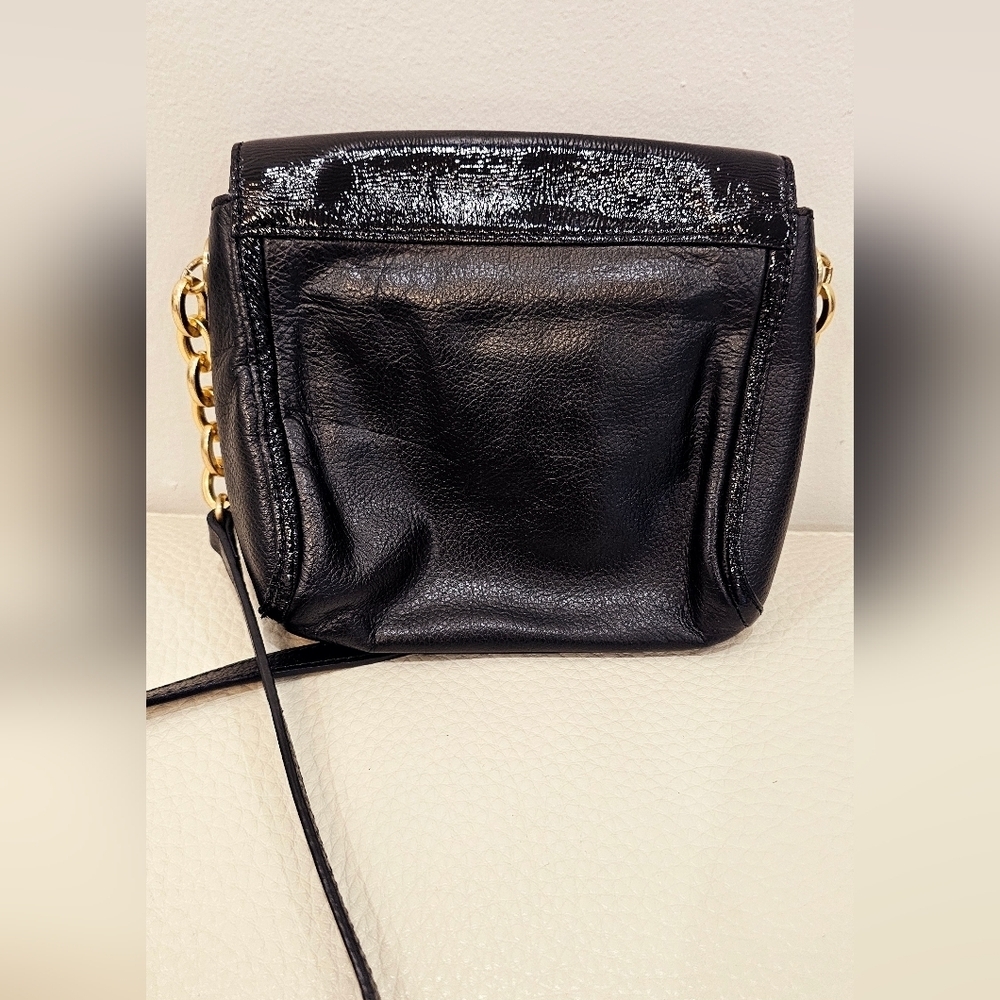 HEYS International Regular Patent Leather Crossbody Long Strap Golden Hardware - Picture 2 of 8